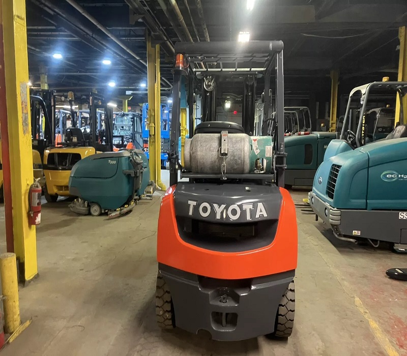 Б/у LHD/RHD 2016 Toyotaaas 5000 фунтов твердых Pneu_matics Fork_lifts