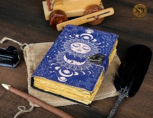 Cuaderno de cuero hecho a mano personalizado Vintage Sun Moon diario espiral estilo Sketchbook hombres mujeres organizador diario para uso diario - Product Image 6