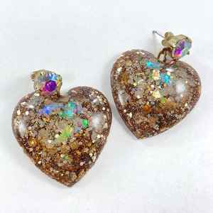 Hermosos pendientes colgantes de resina para mujer modernos con tachuelas doradas Diseño elegante de Ángel - Product Image 1