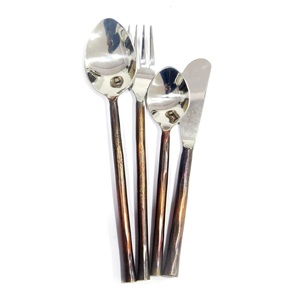 Ensemble de couverts en métal en acier inoxydable de conception Unique faite à la main, vente en gros, nouvel ensemble de couverts en métal de conception fournisseur indien - Product Image 3