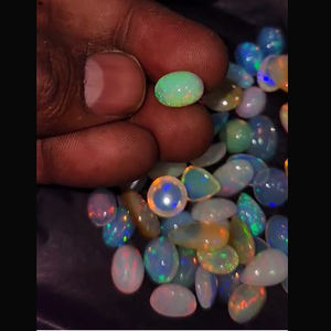 102pcs Opale Éthiopienne Naturelle 11mm-17mm Cabochon Ovale Coupe Poire 297cts Lot Haute Qualité Iroc Ventes Gemstone Blanc US $305 Tout - Product Image 4