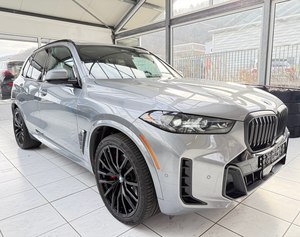 BMW X5 M 2024 Usado en Excelentes Condiciones - Product Image 2