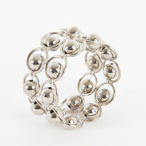 แหวนรองผ้าเช็ดปากอะลูมิเนียมสีทองคุณภาพพรีเมียม รูปทรงสามเหลี่ยม สำหรับตกแต่งโต๊ะอาหารในงานแต่งงาน โรงแรม และงานเลี้ยงต่างๆ - Product Image 6