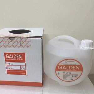Huile PFPE (Perfluoropolyéther) Syensqo Galden HT 135 de haute pureté pour le refroidissement des semi-conducteurs, baril de 5 kg, approvisionnement en usine - Product Image 1