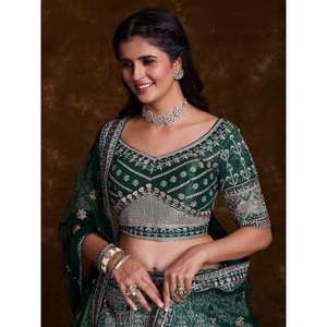 Lehenga Choli en soie artificielle à paillettes vertes, design royal classique, tenue de réception pour les mariées, sirène, chapelle, matériaux personnalisables - Product Image 6