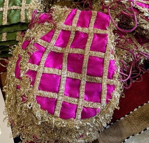 กระเป๋าทรงพอตลีผ้าลูกไม้สีทองสำหรับเจ้าสาวเพื่อนเจ้าสาวเทศกาลดิวาลีพระพิฆเนศปาร์ตี้ขึ้นบ้านวันปีใหม่จีน - Product Image 3