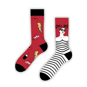 Calcetines de Seda Coloridos con Diseño Transpirable, Logotipo Personalizado, Tejidos para Uso Diario, Ligeros para Todas las Estaciones - Product Image 1