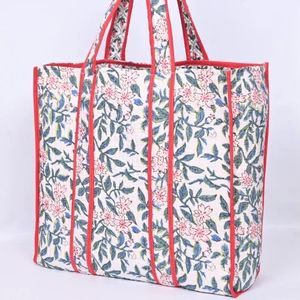 Sac fourre-tout matelassé léger en toile PU pour femme, résistant à l'eau, sac à main quotidien - Product Image 1