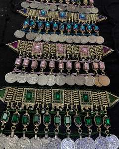 Conjunto Afgano de Acero Inoxidable para Mujer, Detalles Artesanales Étnicos, Cristales de Estrás, Hecho a Mano, para Bodas y Festivales - Product Image 3