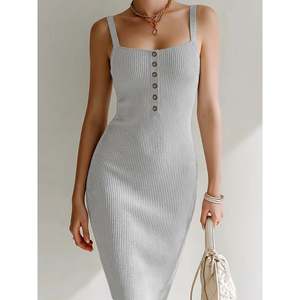 Vestido casual midi ajustado de punto para mujer con cuello cuadrado y mangas cortas - Product Image 5