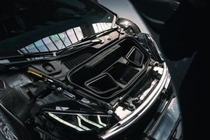 2023 H0r-a c aan S T-O Blu F on t us Paquete completo de fibra de carbono para exterior, faros LED altamente equipados, techo solar panorámico, Euro VI - Product Image 6