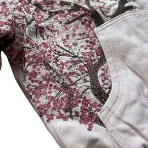 Sweat à capuche personnalisé délavé à l'acide pour homme, style streetwear, avec logo graphique brodé, effet vieilli et vintage - Product Image 4
