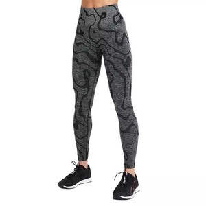 Nouveau design tendance, leggings capri pour femme à séchage rapide, imprimés camouflage par sublimation, avec poche, service OEM, Spandex Polyester - Product Image 4