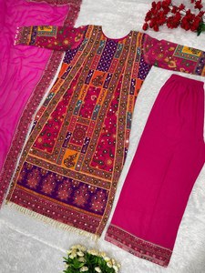 MÁS TENDENCIA HERMOSO ESPEJO ESTAMPADO VESTIDO DE TRABAJO DESGASTE DE FIESTA TOTALMENTE COSTADO LISTO PARA LLEVAR TRAJE CON PANTALÓN Y TRAJE CASUAL DUPATTA - Product Image 4