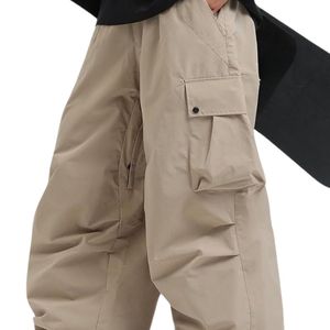 กางเกงสกีทรงหลวมสำหรับผู้ชาย ระบายอากาศได้ดี พิมพ์ลาย Polartec กันน้ำ แห้งเร็ว เป็นมิตรกับสิ่งแวดล้อม น้ำหนักเบา มีกระเป๋าหลายช่อง ทันสมัย - Product Image 3