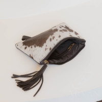 Tendance gros cheveux sur cuir de vachette véritable bracelet et pochette à pampilles en cuir fait main de qualité supérieure Western dames sac à main portefeuille
