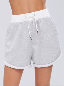 Vente en gros OEM de shorts de sport en coton polaire décontractés taille haute pour femmes - Product Image 5