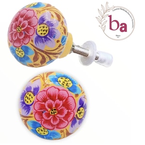 Boutons et poignées floraux peints à la main en céramique rose vif pour armoires de cuisine commodes armoires ou tiroirs de chambre à coucher - Product Image 1