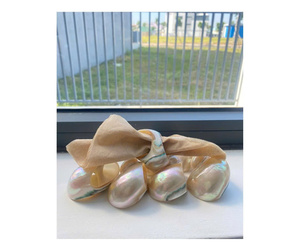 Anneaux de serviette en coquille de turbo faits à la main Décoration de table de réception de mariage - Product Image 5