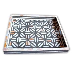 Plateau de service artisanal en nacre pour un dîner élégant, service à thé, décoratif et à des fins de cadeaux, disponible à la vente - Product Image 1