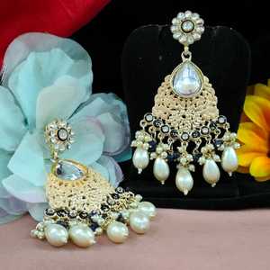 Traditional Indian Kundan <b>Earrings</b> with Coloured <b>Pearls</b> Beautiful <b>Dangle</b> Style for Wedding Celebrations - Product Image 5