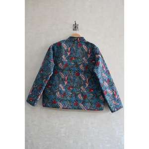 Chaqueta de Algodón Acolchada Reversible Hecha a Mano, Ecológica, con Estampado Floral en Bloques, Manga Larga, Chaqueta de Mujer, Ropa de Invierno Artesanal - Product Image 4