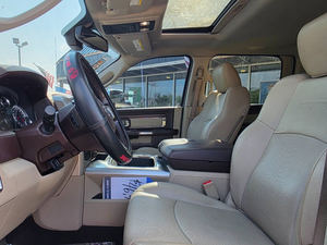 2017 RAM 2500 Mega Cab 6.3ft Short Bed Heavy Duty Pickup Truck Cummins Diesel 6.7L 4x4 Lara-mie Utilisé mais prêt à l'exportation - Product Image 2