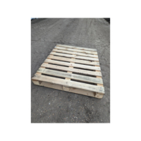 Palettes en bois prêtes pour la gestion de la chaîne d'approvisionnement et l'organisation de l'entrepôt