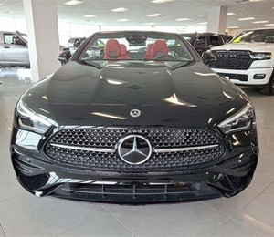 Magnifique <span class=keywords><strong>Mercedes</strong></span>-<span class=keywords><strong>Benz</strong></span> CLE450 AMG 53 <span class=keywords><strong>Cabriolet</strong></span> d'occasion 2024, sièges en cuir, toit ouvrant, coffre, au meilleur prix - Product Image 1