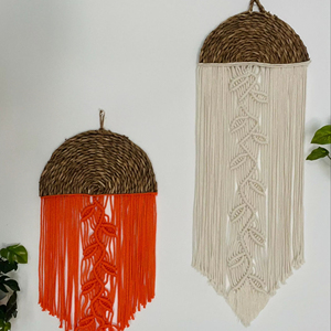 Ensemble de 3 pièces murales en macramé minimalistes et fines pour une décoration murale élégante et des accents bohèmes doux, fabriquées à la main en Inde - Product Image 1