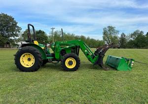 Tractor agrícola usado 2023 John Deer 5205 50hp - Product Image 4