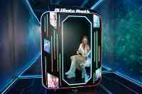 Photomaton Magique IA : Studio de Portrait Instantané IA, Distributeur Intelligent de Selfies avec Intégration Cloud et SDK