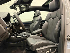 SUV 45 TFSI de lujo estilo 2024 usado, modelo premium de alta gama en venta, en buen estado. - Product Image 5