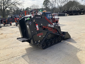 รถตักล้อยางขนาดเล็ก รุ่น IR1200 ยี่ห้อ Iron Rhino ปี 2026 เครื่องยนต์ดีเซล Kubota 25 แรงม้า  แบบตีนตะขาบ  ความจุ 1300 ปอนด์  ขาย - Product Image 4