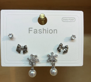 Orecchini pendenti in argento alla moda con cristalli a forma di fiocco di neve e perle finte per gioielli da festa da donna - Product Image 3