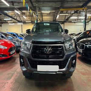 Venta rápida LHD/RHD 2020 T O Y O T A HI-LUX 2.4D-4D INVINCIBLE X 3.5T - Product Image 6