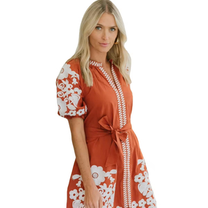 Style ukrainien Floral brodé robe courte femmes Mini genou longueur élastique manches courtes dentelle lin naturel tenue de fête - Product Image 1