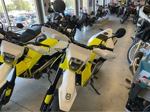 Motocicleta Husqvarna Supermoto 701 POWER SPORT 2025 en Venta - Product Image 3