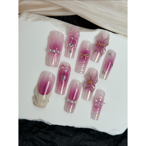 Uñas Postizas Lilac Spell: Agrega un Toque Lilac Spell a tu Arte de Uñas sin Esfuerzo - Product Image 2