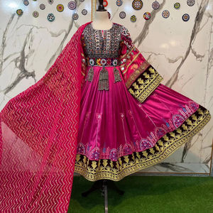 2025 robe traditionnelle afghane Kuchi pour femmes à la main avec broderie dentelle décor Style décontracté Pashtun Culture Festival robe - Product Image 1