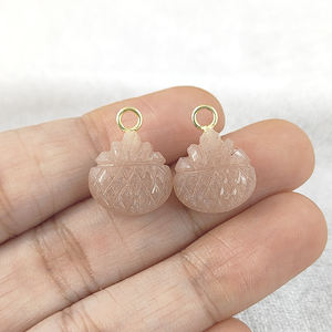 Pendentif de sculpture d'ananas de pierre de lune de pêche pendentif à breloque en pierre naturelle fait à la main pour la fabrication de bijoux - Product Image 2