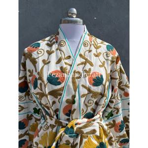 Abrigo de algodón Unisex para mujer con bordado a mano Uzbek Suzani tela otoño forro cinturón venta al por mayor ropa de fiesta Procesamiento de punto - Product Image 5