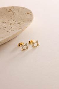 ต่างหูเพชรซิร์คอนรูปแมวเล็ก ต่างหูแมวประดับเพชร ต่างหูสำหรับคนรักแมว เงินแท้ 925 ชุบทอง 14K - Product Image 3