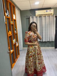 VESTIDO DE COLECCIÓN DE VESTIDO DE BODA PRESENTE TELA ESTAMPADA DE SEDA DOLA PESADA SUAVE CON INTERIOR COMPLETO - Product Image 3