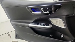 เมอร์เซเดส-เบนซ์ ซี 300 4MATIC ปี 2024 สภาพดี ใช้งานน้อย - Product Image 4