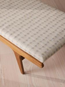 Chaise longue moderne Noah en cadre de bois de teck massif et coussin imperméable avec finition noyer. - Product Image 6