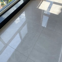 Carrelage mural et de sol brillant 600x1200mm aspect marbre en céramique pour salle de bain, cuisine, salon, terrasse