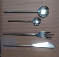 Vente en gros de couverts en acier inoxydable traditionnels de la marque PHC, plaqués miroir, pour hôtels, traiteurs, fêtes, mariages, haute qualité