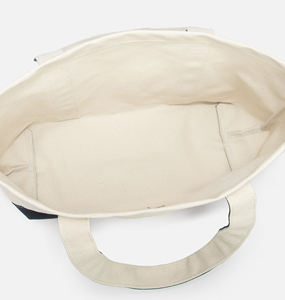 Bolsa de Mercado Reutilizable Espaciosa de Lona de Algodón Ecológica con Logotipo Personalizado y Artesanía de Primera Calidad - Product Image 4