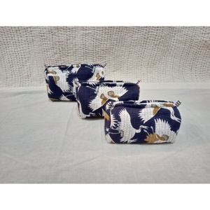 Bolsa de Maquillaje Azul Pequeña y Grande, de Algodón Acolchado con Estampado de Bloques, Regalo para Ella, Bolsas de Cosméticos Hechas a Mano, Bolsitas 3 en 1 de Tela - Product Image 1